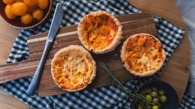 Mini Bacon and Cheese Quiches