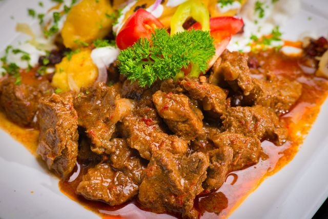 Spiced Beef and Pepper Stew