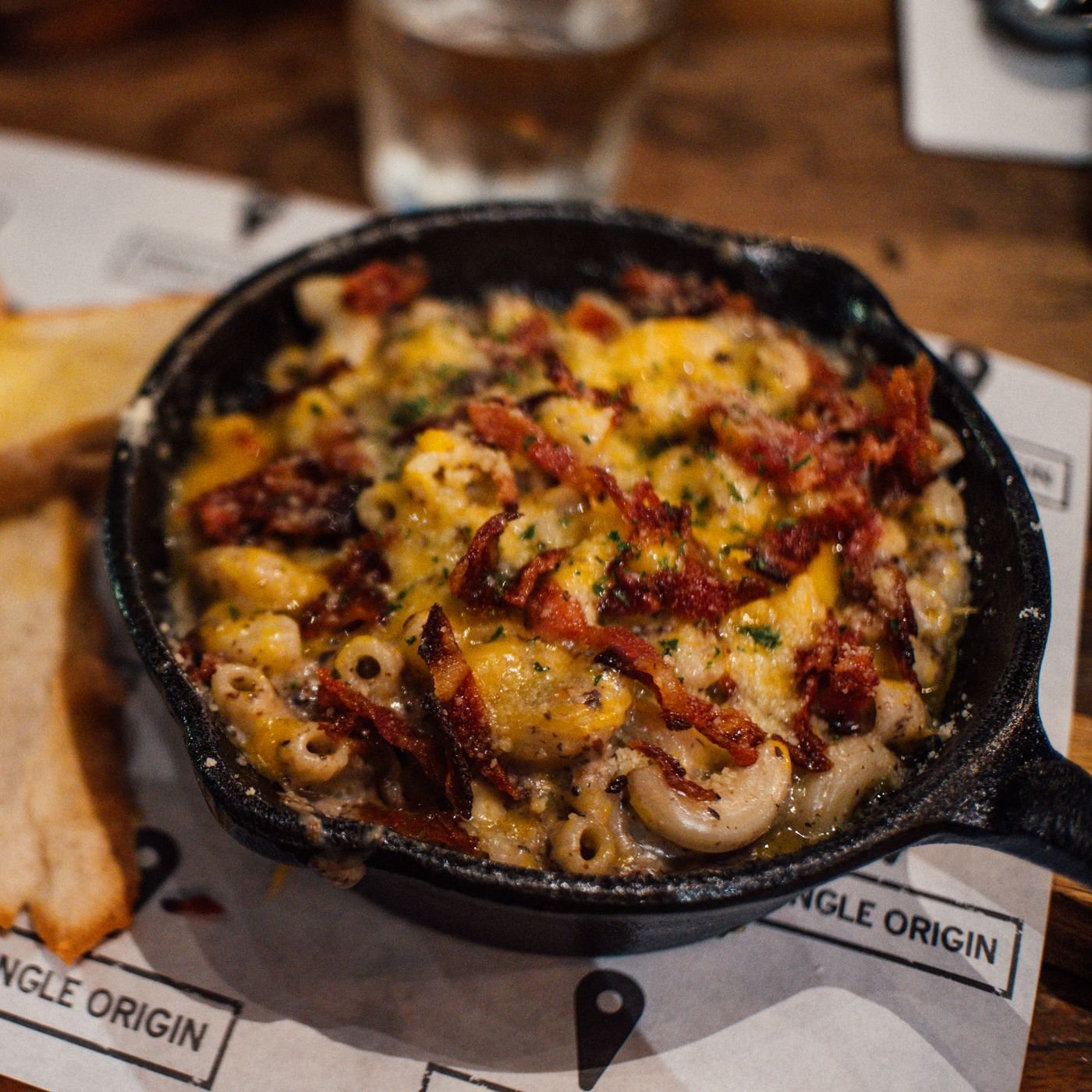 Bacon Crumble Skillet Macaroni